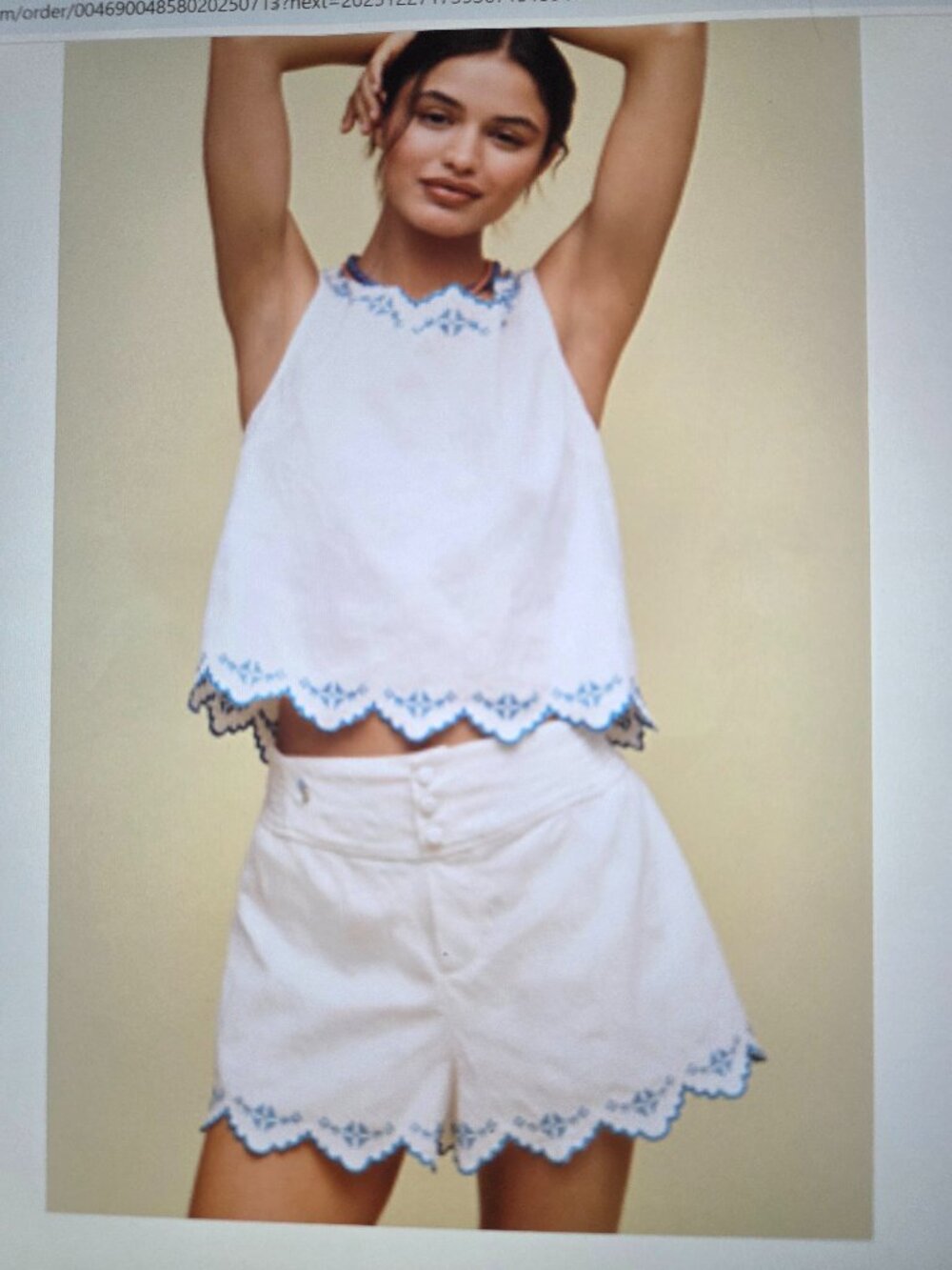 Anthropologie Maeve embroidered scalloped hemmed bloomershorts sz. M